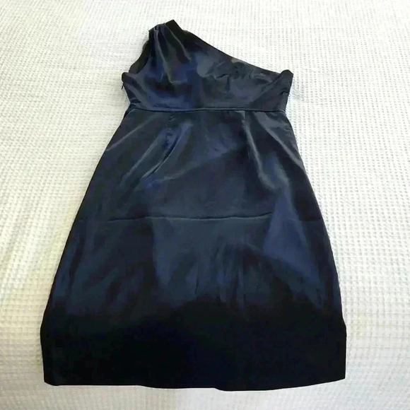 BANANA REPUBLIC ONE-SHOULDER SATIN KNEE-LENGTH DRESS - Picture 8 of 10